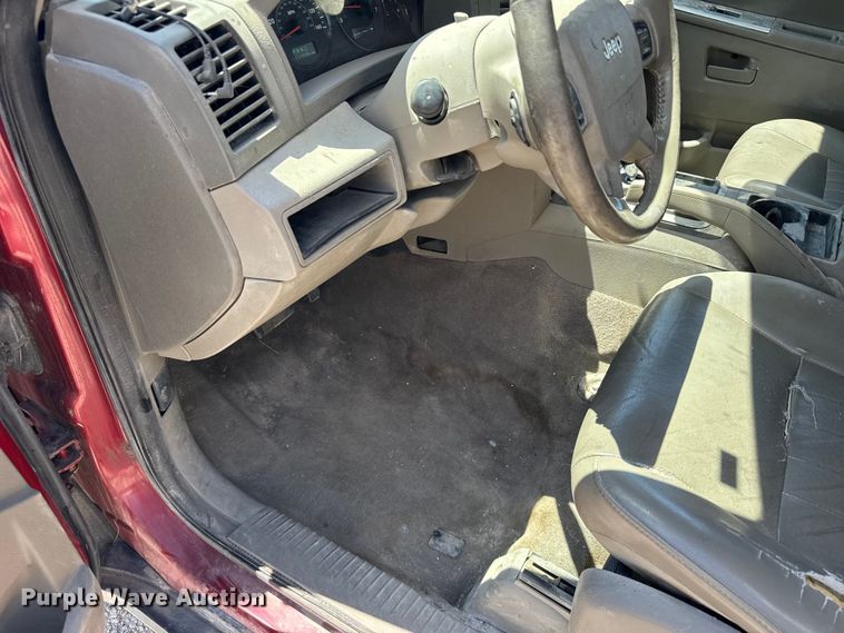 image for item FB7376 2006 Jeep Grand Cherokee SUV