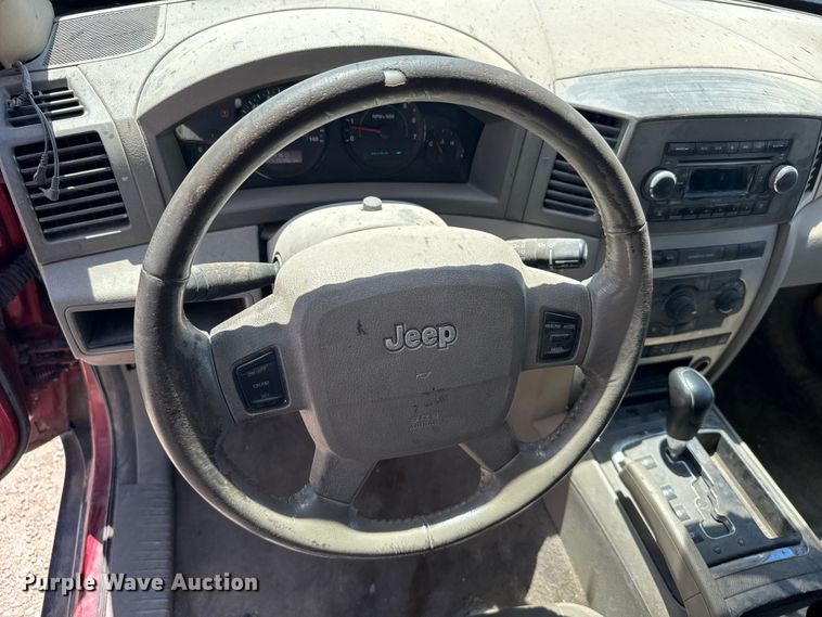 image for item FB7376 2006 Jeep Grand Cherokee SUV