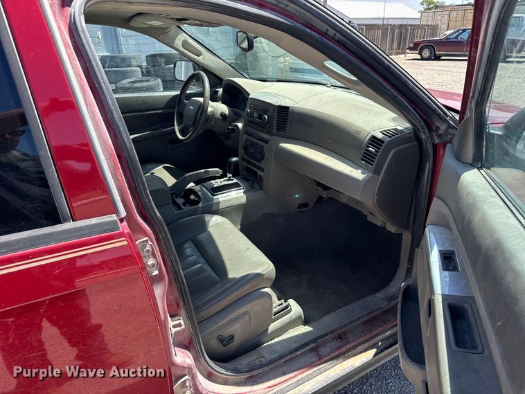 image for item FB7376 2006 Jeep Grand Cherokee SUV