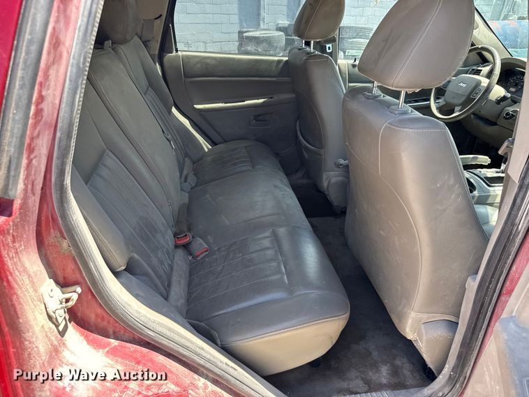 image for item FB7376 2006 Jeep Grand Cherokee SUV