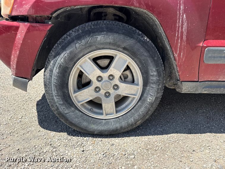 image for item FB7376 2006 Jeep Grand Cherokee SUV