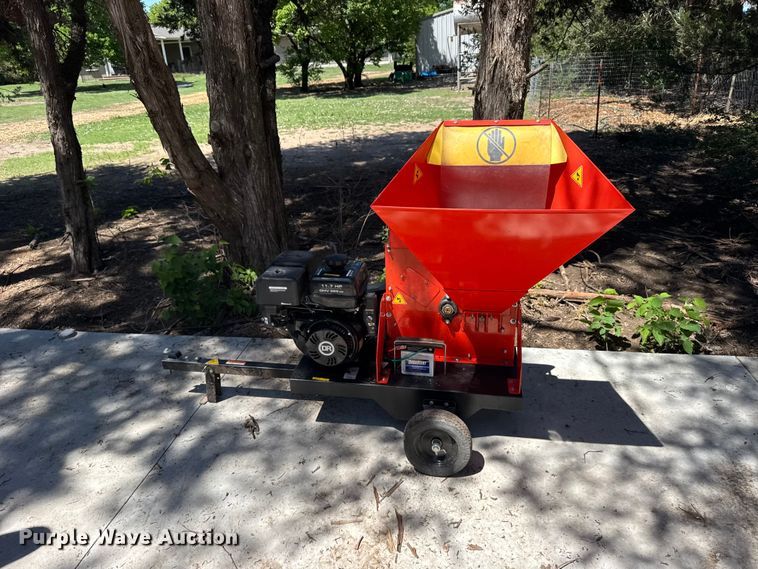 image for item FB7377 DR Pro 475 wood chipper