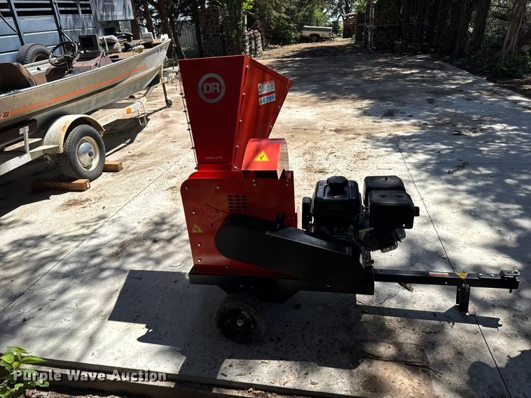 image for item FB7377 DR Pro 475 wood chipper