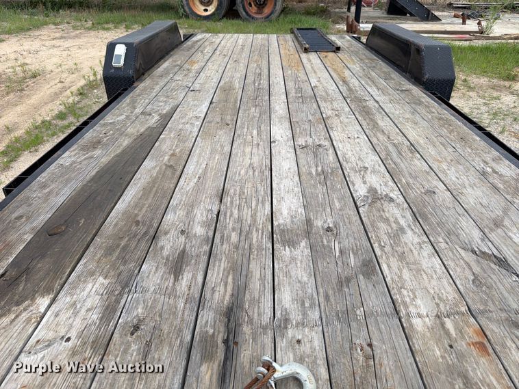 image for item FB8133 2022 Top Hat DCHHD20X83-9.9E-Q equipment trailer