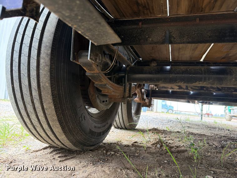 image for item FB8133 2022 Top Hat DCHHD20X83-9.9E-Q equipment trailer