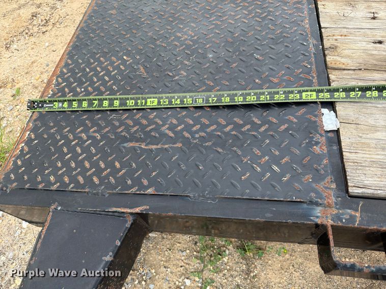 image for item FB8133 2022 Top Hat DCHHD20X83-9.9E-Q equipment trailer