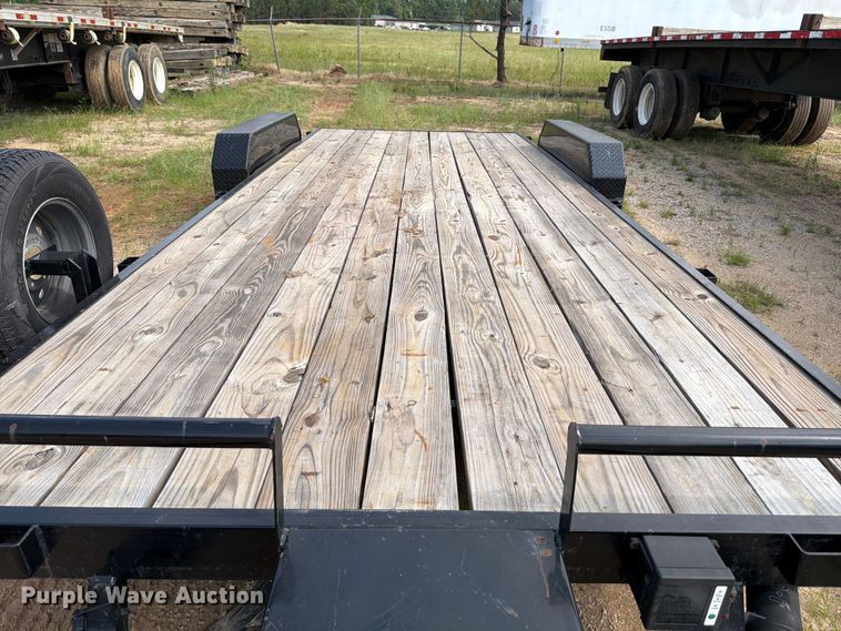 image for item FB8136 2023 Caliber Trailer Mfg. CL722 equipment trailer