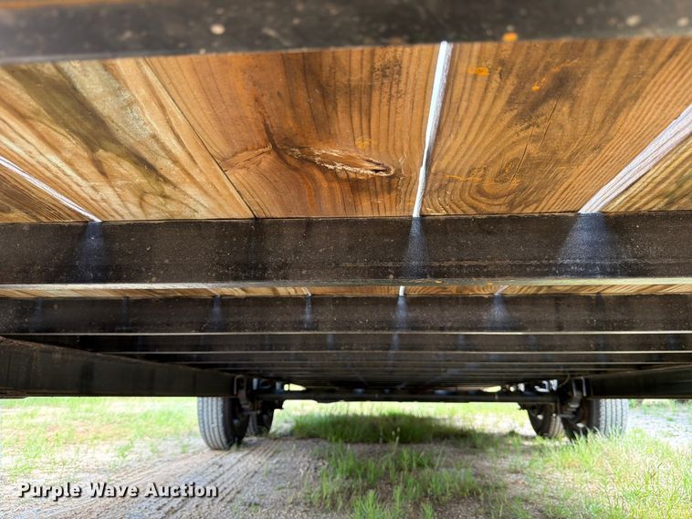 image for item FB8136 2023 Caliber Trailer Mfg. CL722 equipment trailer