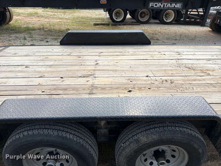 image for item FB8136 2023 Caliber Trailer Mfg. CL722 equipment trailer