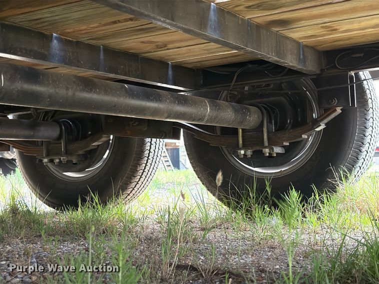 image for item FB8136 2023 Caliber Trailer Mfg. CL722 equipment trailer