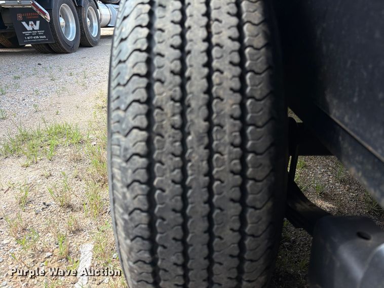 image for item FB8136 2023 Caliber Trailer Mfg. CL722 equipment trailer
