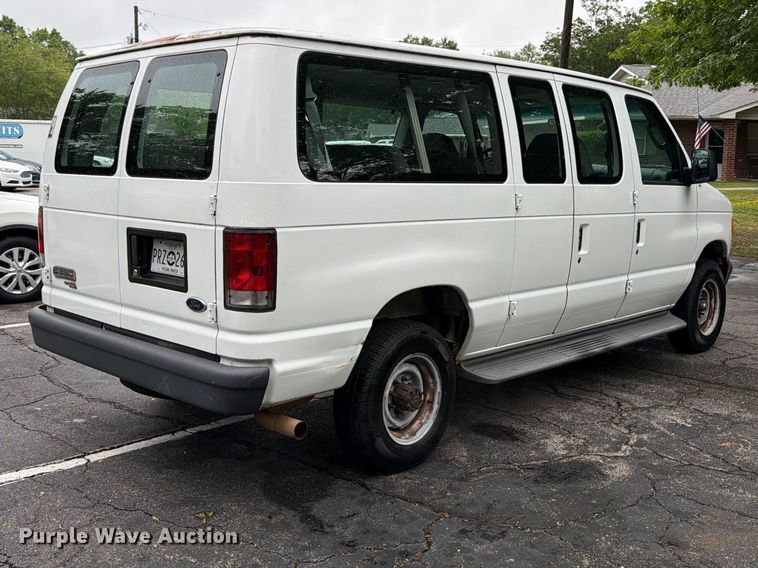 image for item FB8137 2007 Ford E350 van