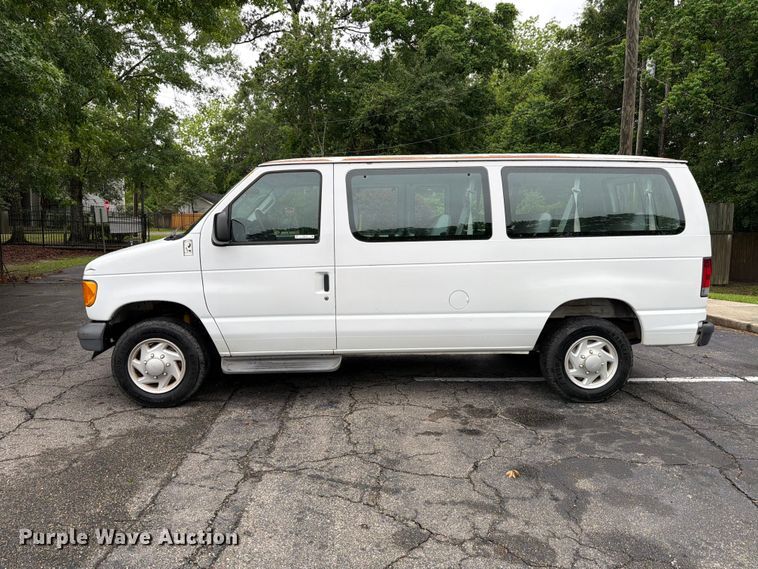 image for item FB8137 2007 Ford E350 van