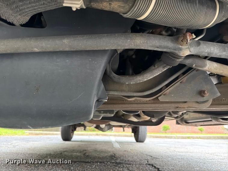 image for item FB8137 2007 Ford E350 van