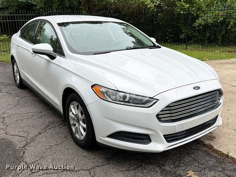 image for item FB8138 2016 Ford Fusion 