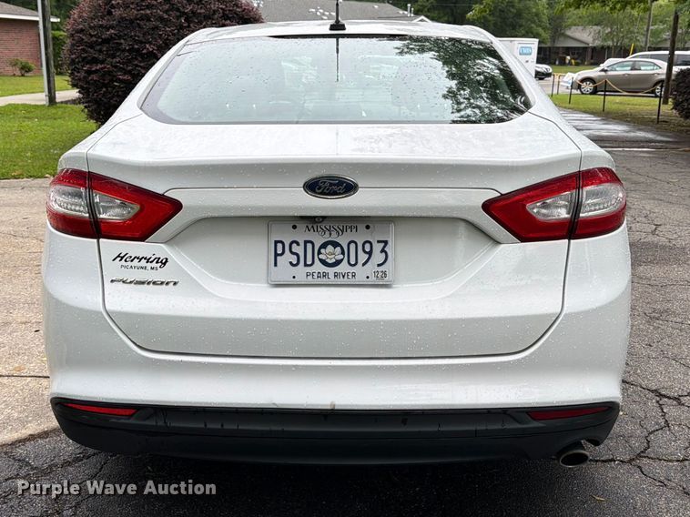 image for item FB8138 2016 Ford Fusion 
