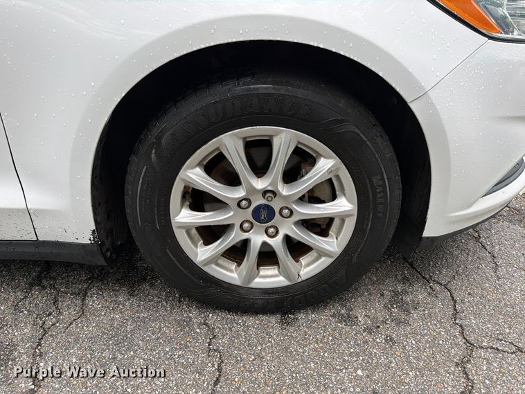 image for item FB8138 2016 Ford Fusion 