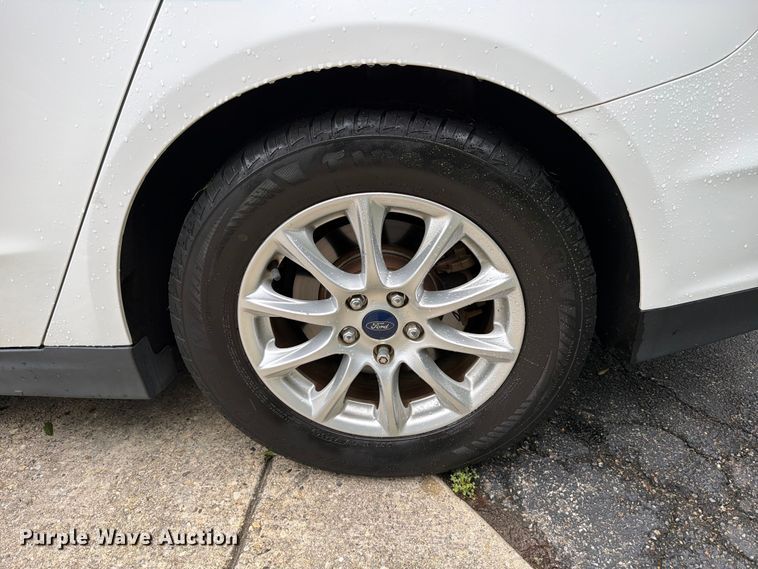 image for item FB8138 2016 Ford Fusion 