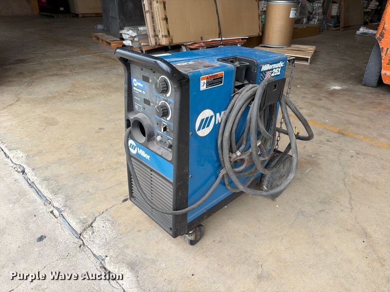 image for item FB8143 Miller Millermatic 251 welder
