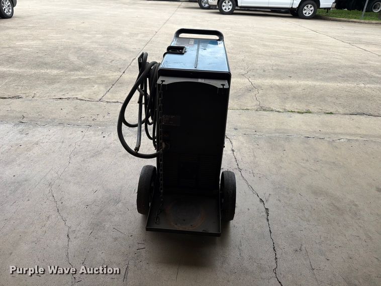 image for item FB8143 Miller Millermatic 251 welder