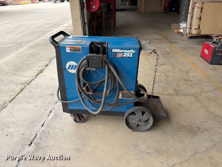 image for item FB8143 Miller Millermatic 251 welder