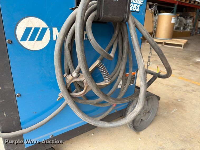 image for item FB8143 Miller Millermatic 251 welder