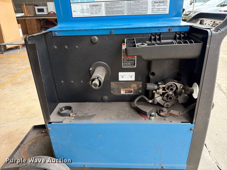 image for item FB8143 Miller Millermatic 251 welder