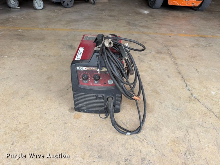 image for item FB8144 Lincoln Weld-Pak 140HD welder