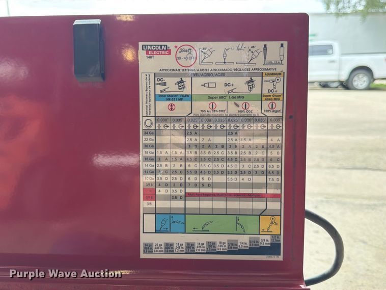 image for item FB8144 Lincoln Weld-Pak 140HD welder