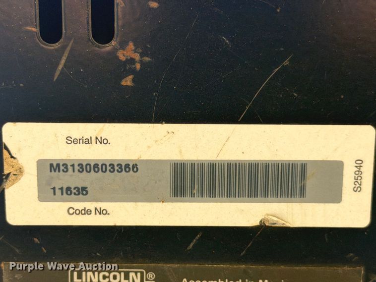 image for item FB8144 Lincoln Weld-Pak 140HD welder