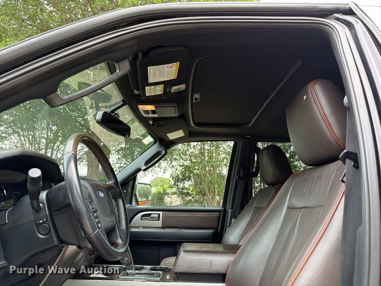 image for item FB8145 2017 Ford Expedition EL SUV