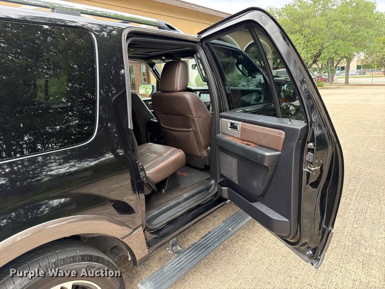 image for item FB8145 2017 Ford Expedition EL SUV