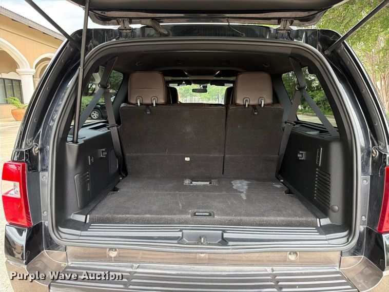 image for item FB8145 2017 Ford Expedition EL SUV
