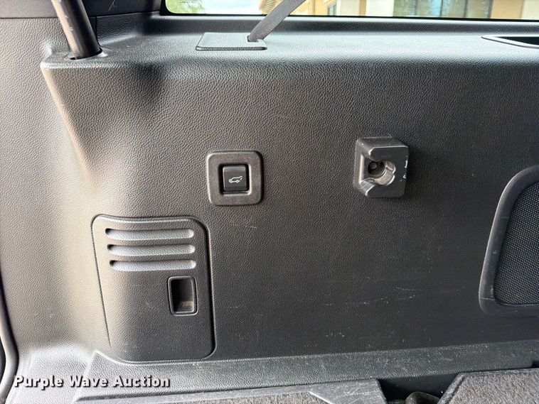 image for item FB8145 2017 Ford Expedition EL SUV