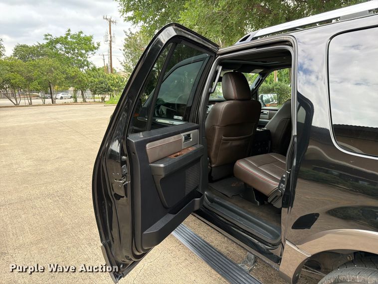 image for item FB8145 2017 Ford Expedition EL SUV