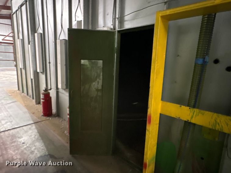 image for item FC2266 Paint booth