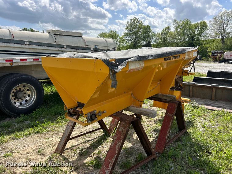 image for item FC2544 Monroe spreader
