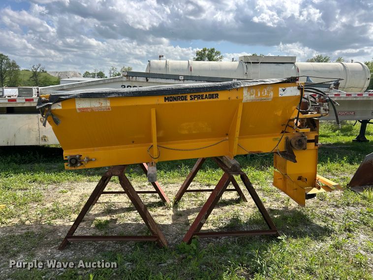 image for item FC2544 Monroe spreader