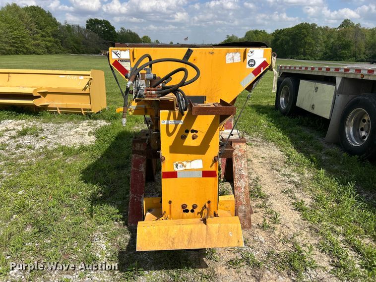 image for item FC2544 Monroe spreader