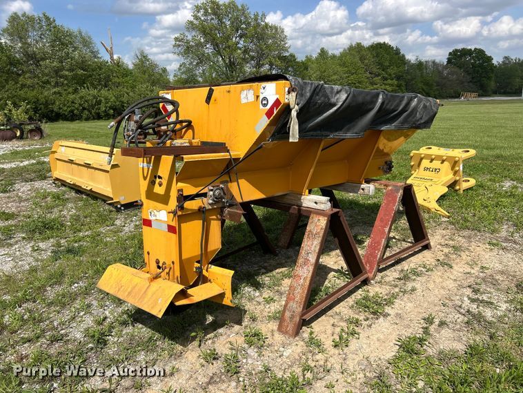 image for item FC2544 Monroe spreader