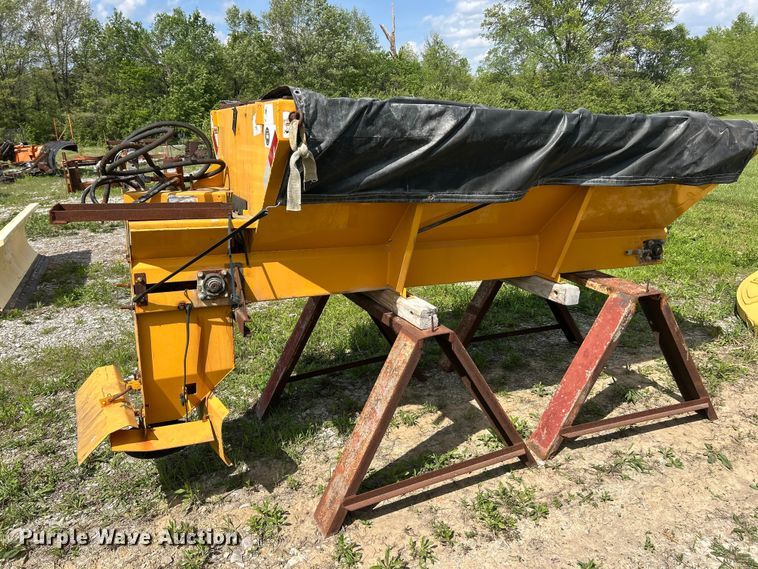 image for item FC2544 Monroe spreader