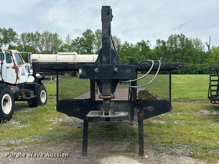 image for item FC2568 1978 Landoll equipment trailer