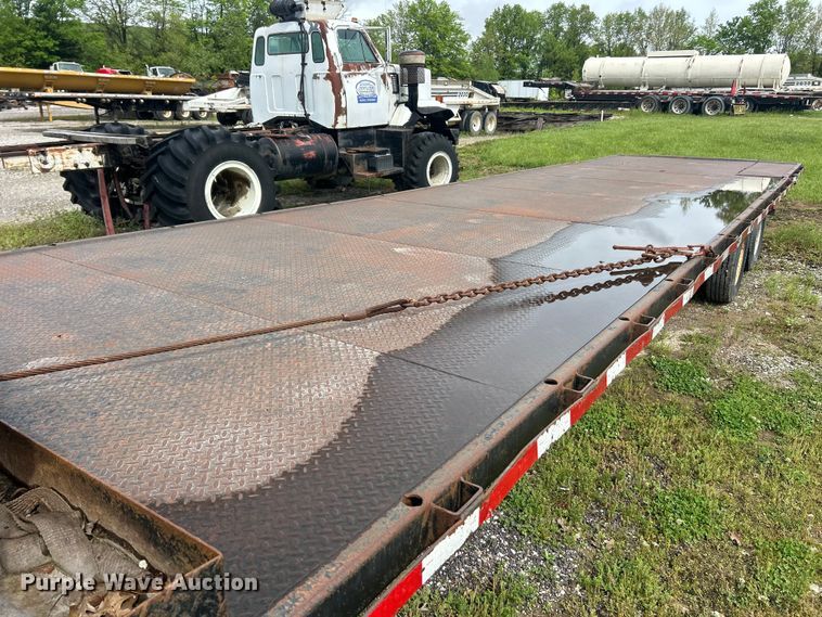 image for item FC2568 1978 Landoll equipment trailer
