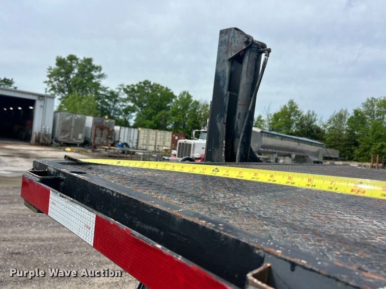 image for item FC2568 1978 Landoll equipment trailer