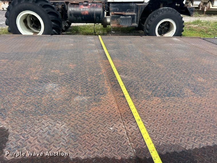 image for item FC2568 1978 Landoll equipment trailer