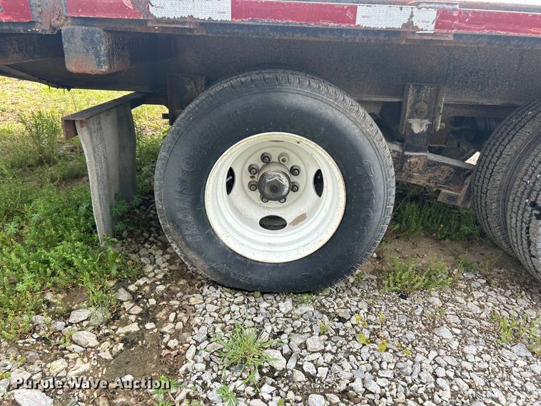 image for item FC2568 1978 Landoll equipment trailer