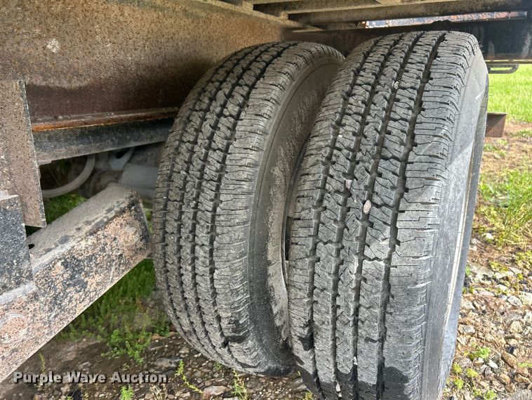 image for item FC2568 1978 Landoll equipment trailer