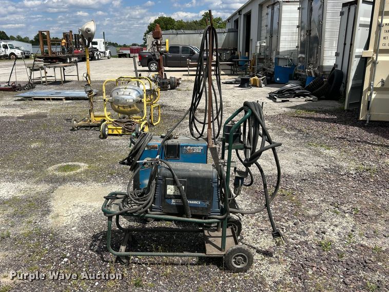 image for item FC2620 Miller Millermatic 251 welder