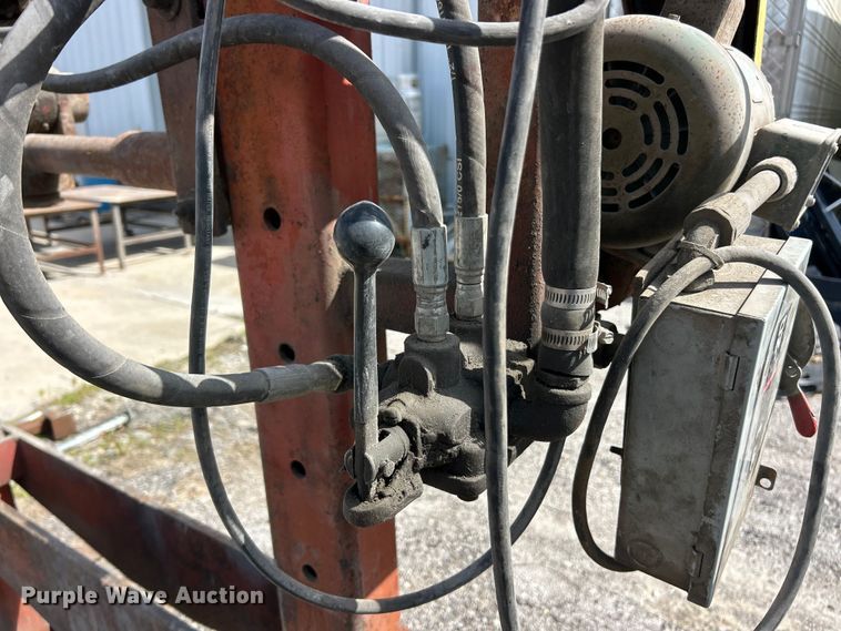 image for item FC2621 Hydraulic press