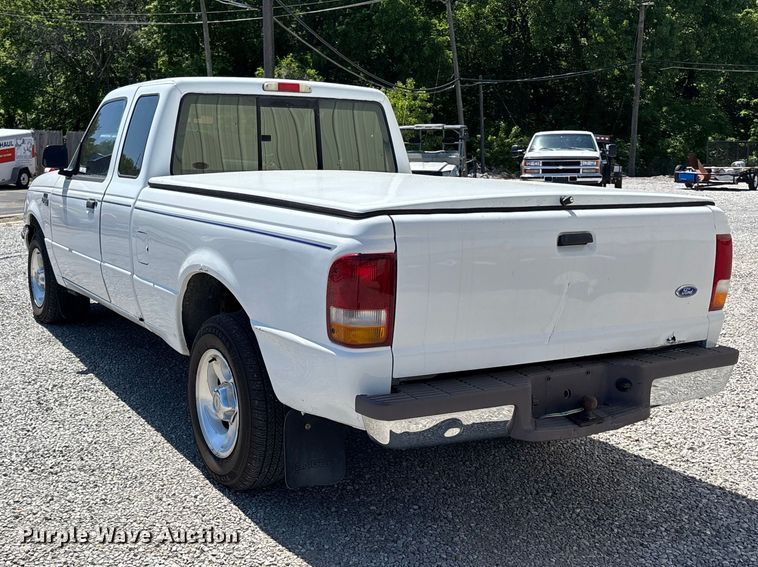 image for item FC4645 1997 Ford Ranger pickup truck